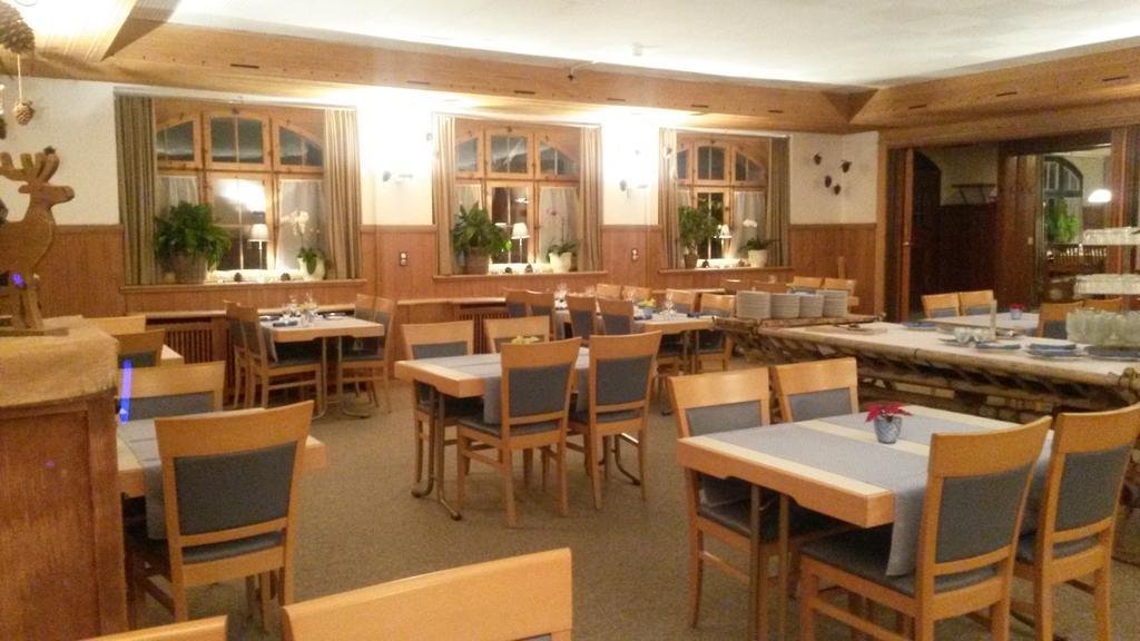 לנזרהיידה Hotel Danis מראה חיצוני תמונה