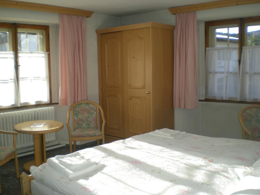 לנזרהיידה Hotel Danis מראה חיצוני תמונה