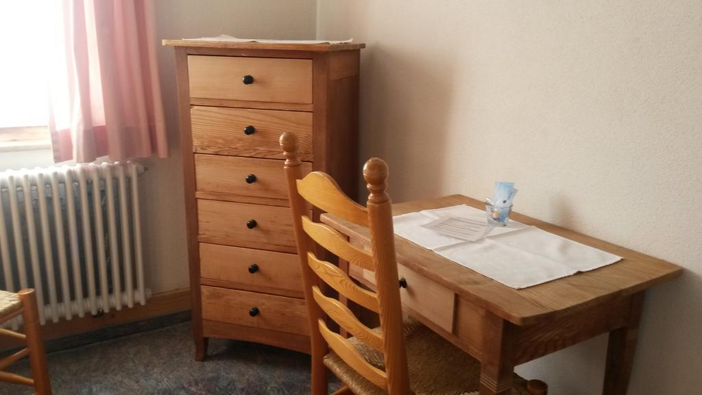 לנזרהיידה Hotel Danis מראה חיצוני תמונה