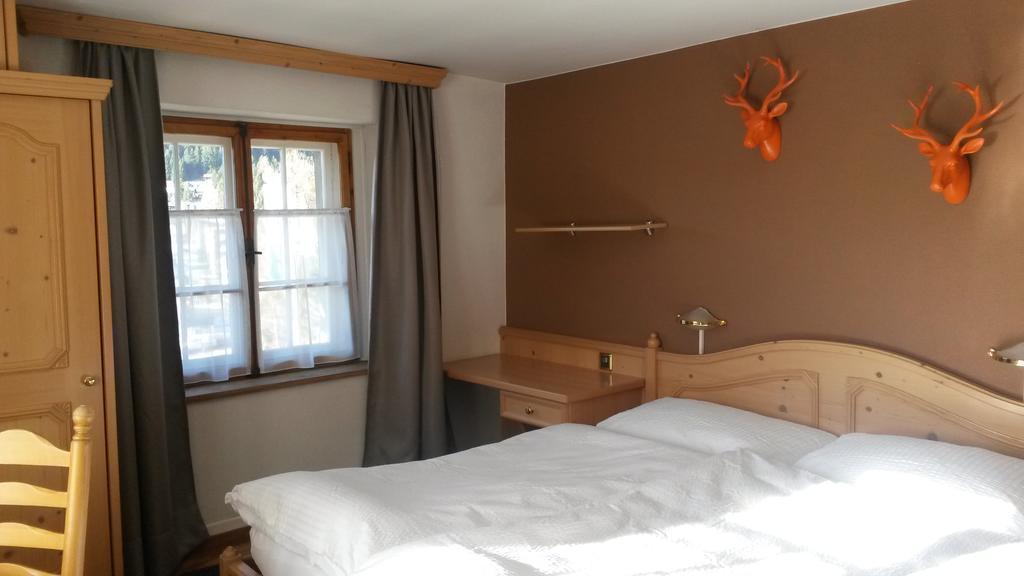 לנזרהיידה Hotel Danis מראה חיצוני תמונה