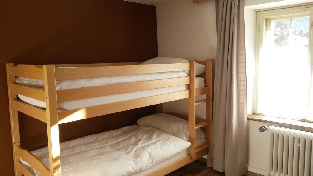 לנזרהיידה Hotel Danis מראה חיצוני תמונה
