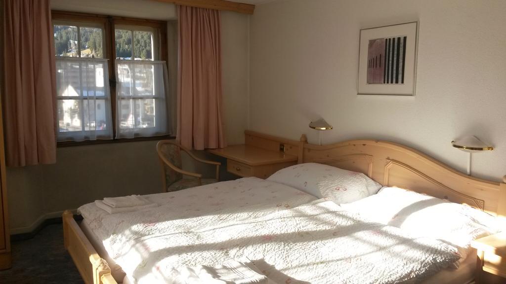 לנזרהיידה Hotel Danis מראה חיצוני תמונה