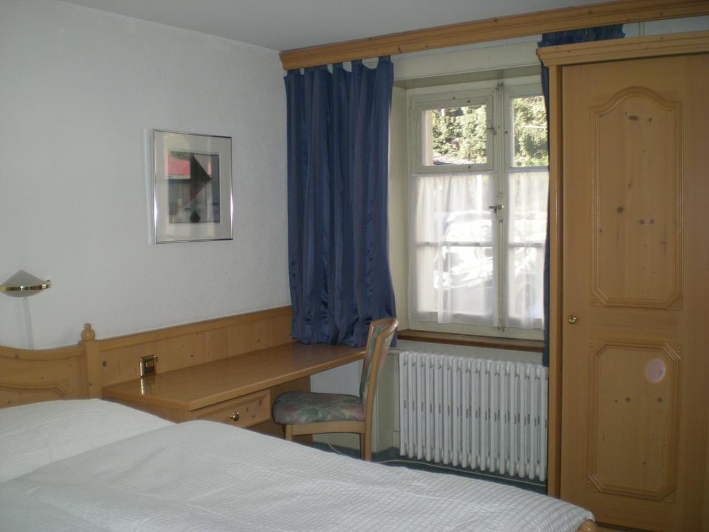לנזרהיידה Hotel Danis מראה חיצוני תמונה